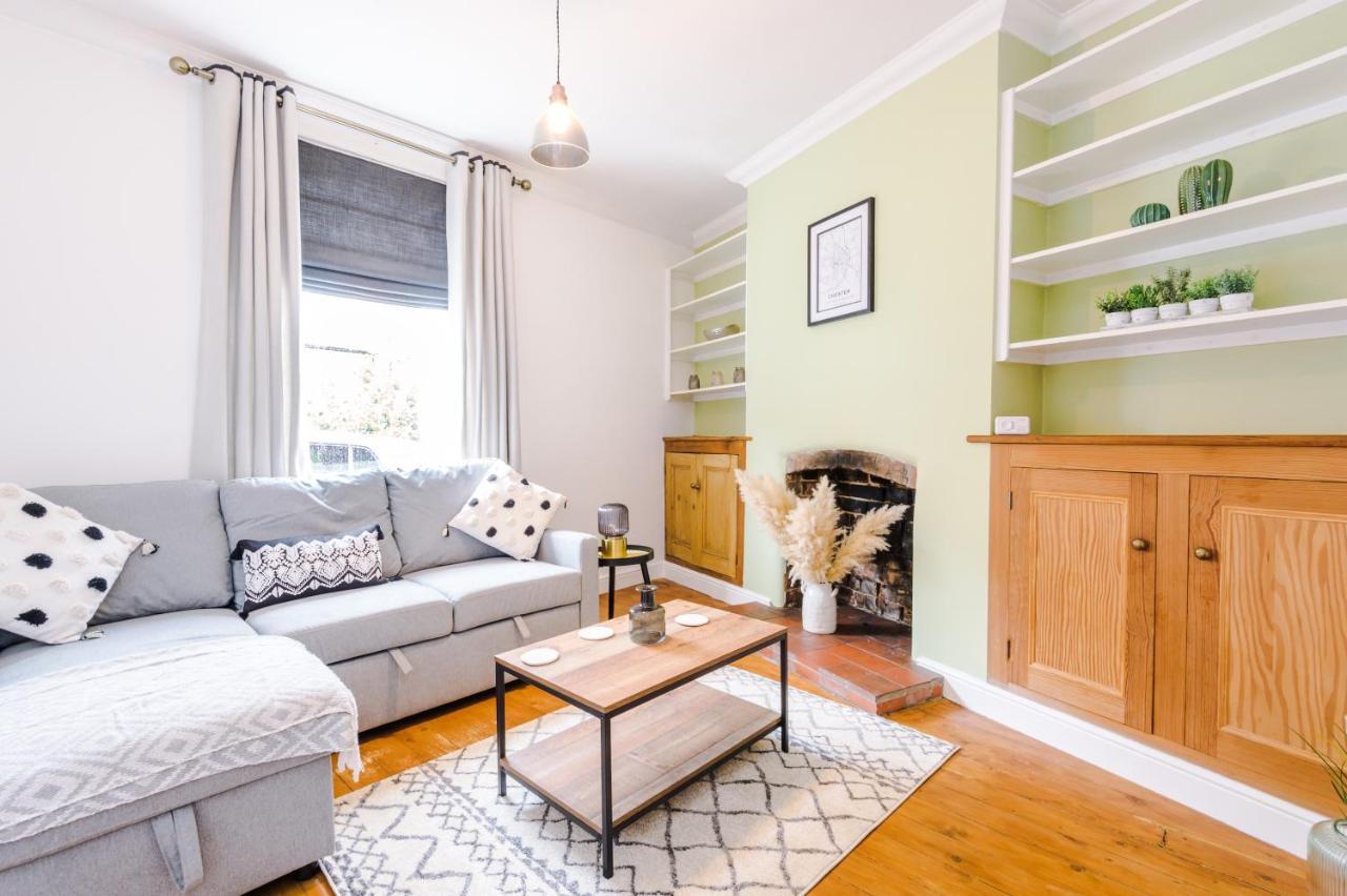 Holiday home Churton House Chester