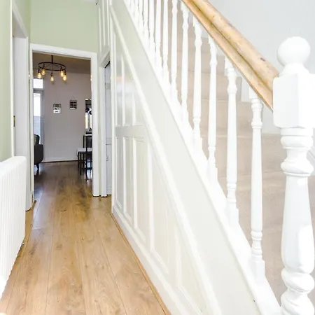 Churton House Chester Esterno foto